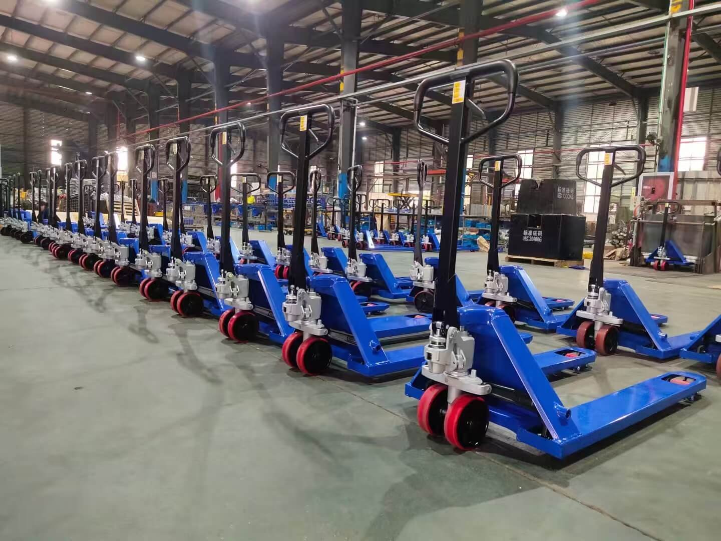 hand pallet truck assembly in Yocov Factory